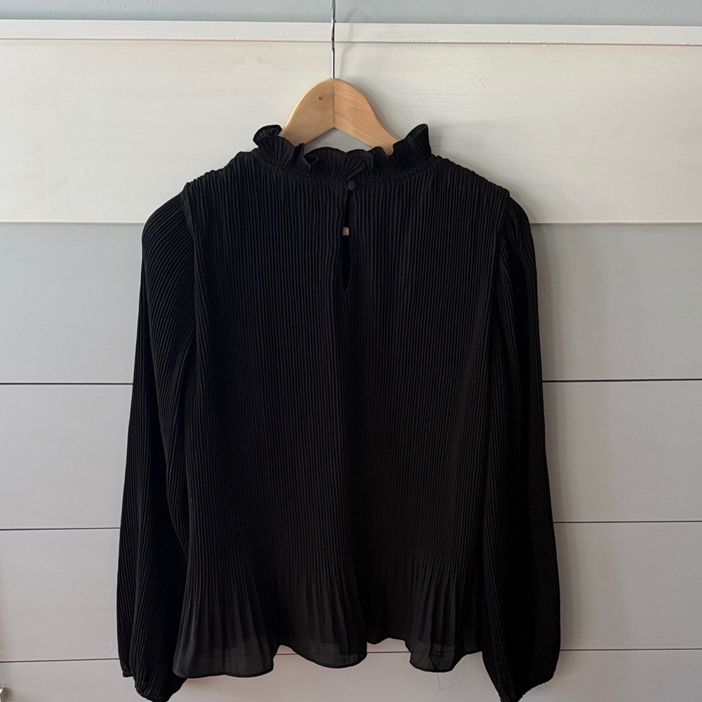 TCEC Black Ruffled Pleated Boutique Blouse NWOT - Picture 3 of 3